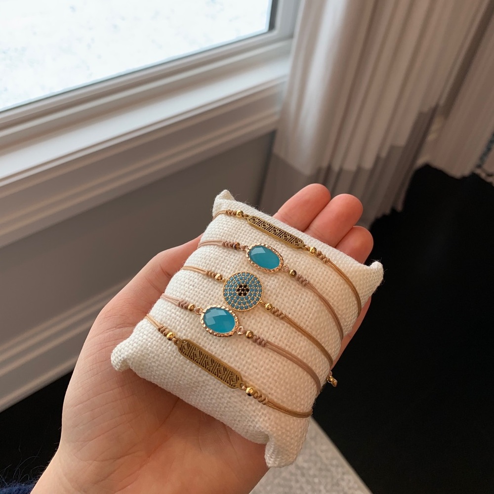 Set of 5 gold & turquoise bracelets💚💙